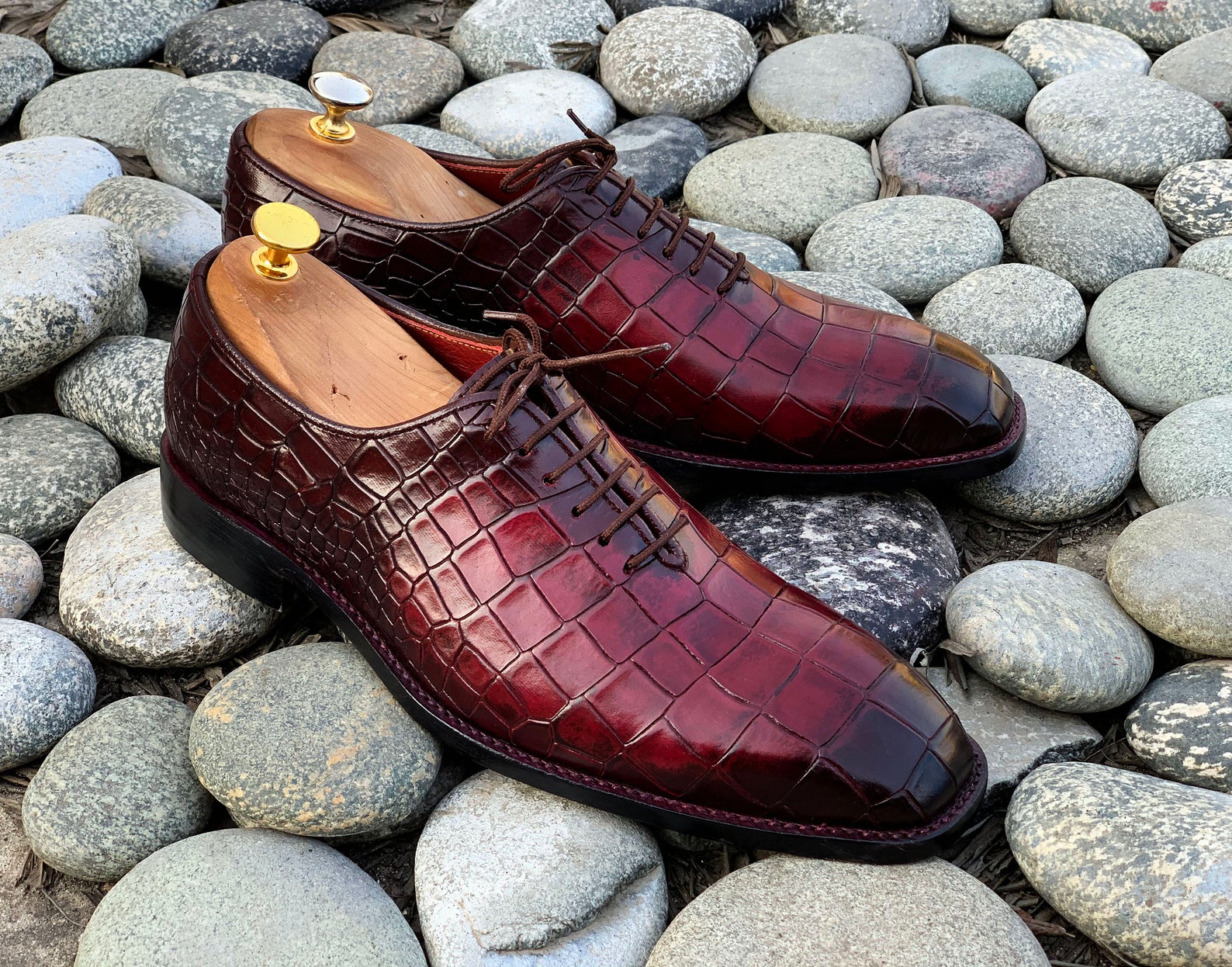 burgundy dress shoes
